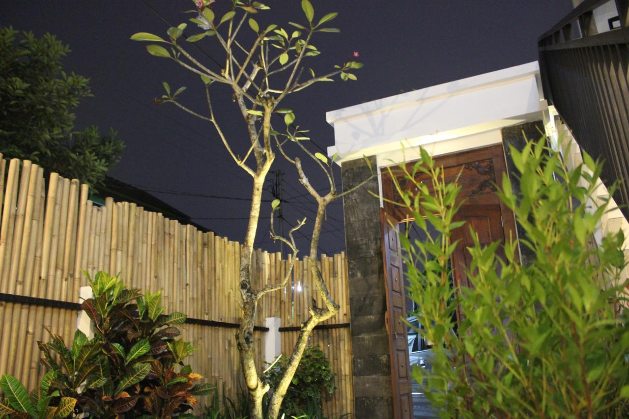 The Wayang Homestay Γιογκιακάρτα Εξωτερικό φωτογραφία