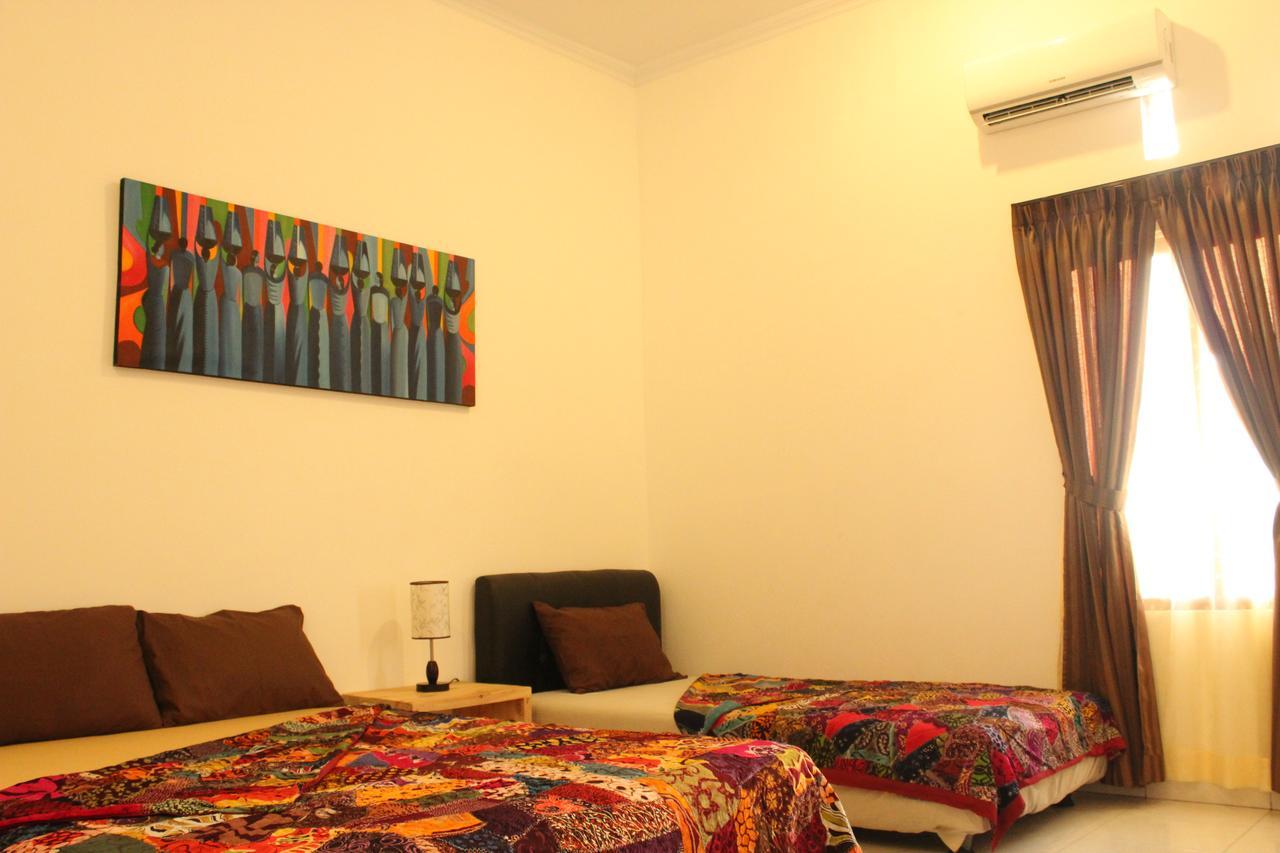 The Wayang Homestay Γιογκιακάρτα Εξωτερικό φωτογραφία