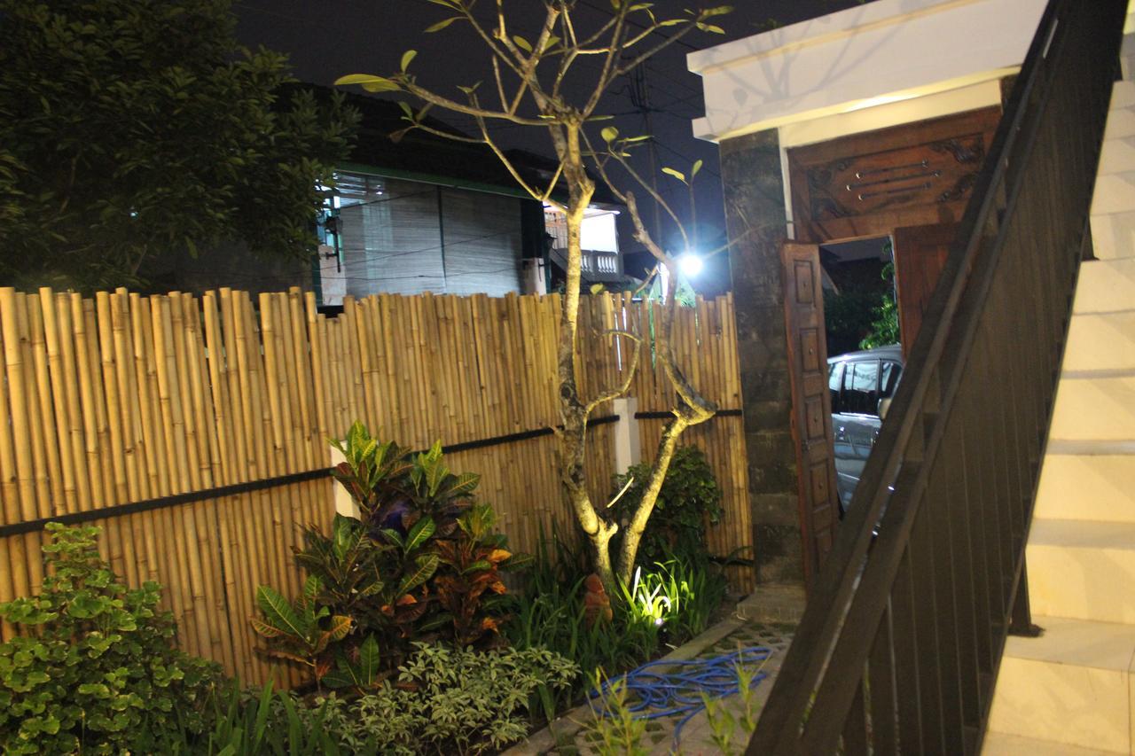The Wayang Homestay Γιογκιακάρτα Εξωτερικό φωτογραφία