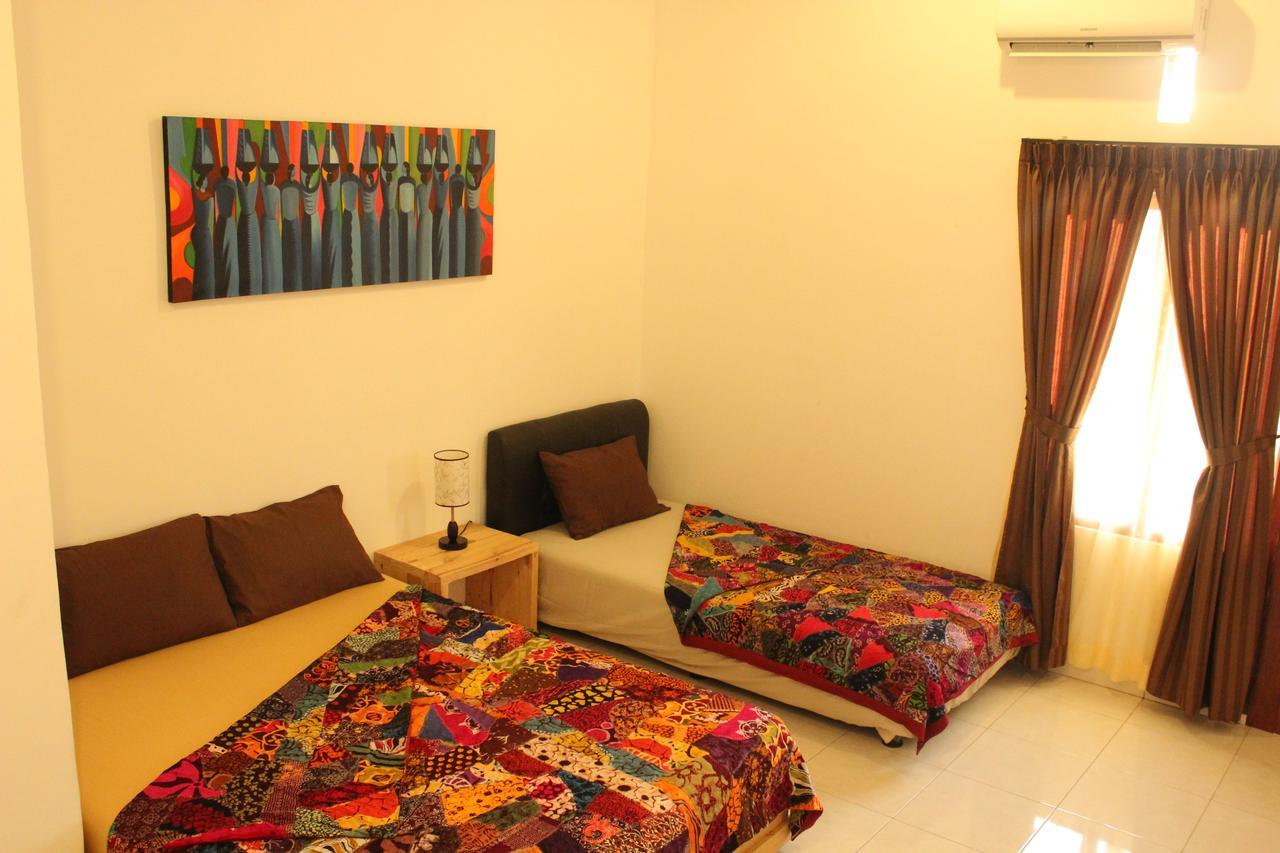The Wayang Homestay Γιογκιακάρτα Εξωτερικό φωτογραφία
