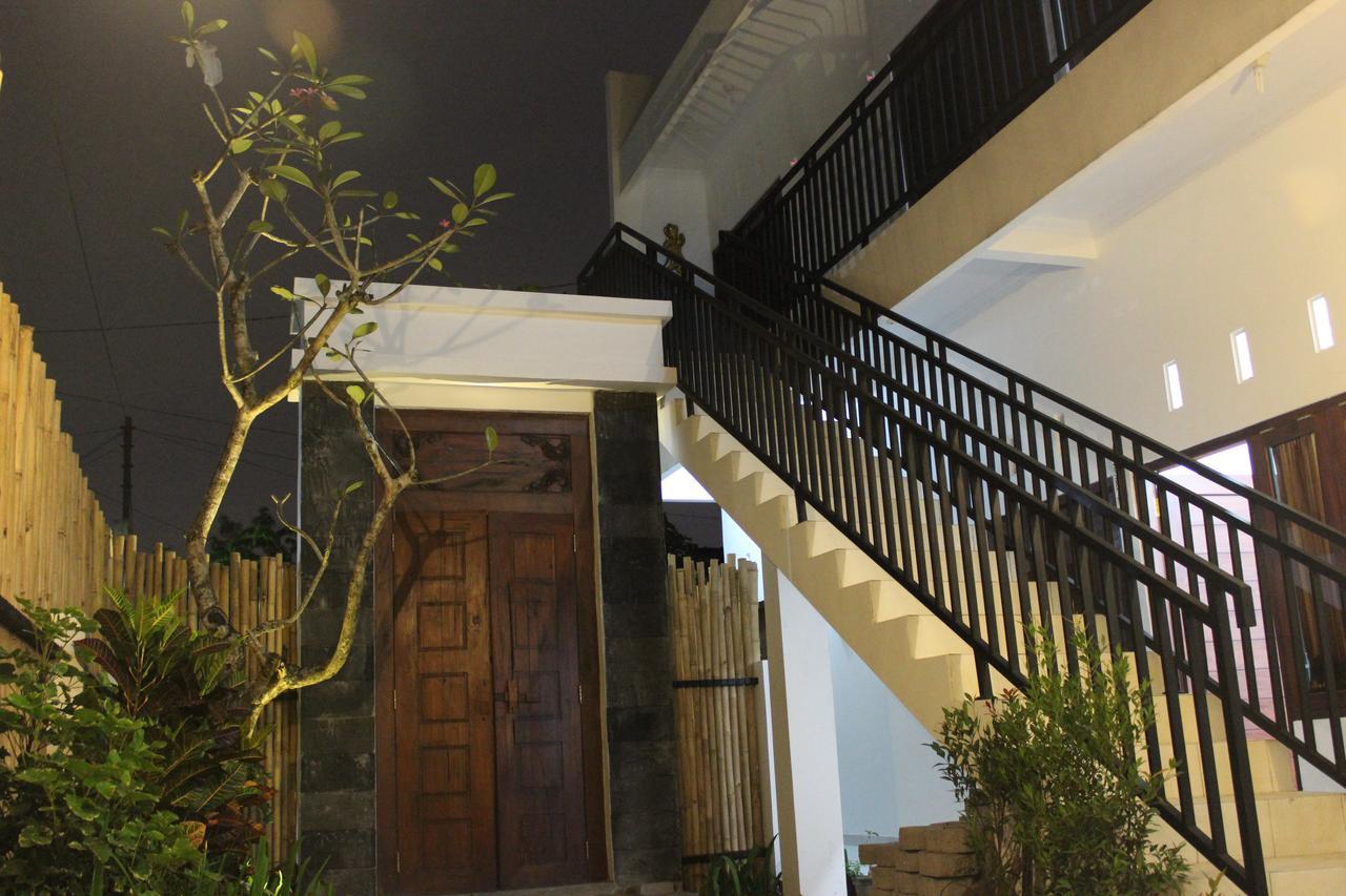 The Wayang Homestay Γιογκιακάρτα Εξωτερικό φωτογραφία